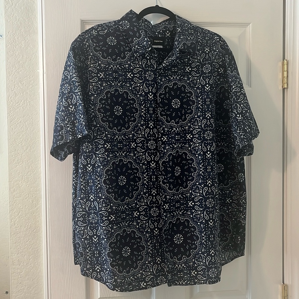 Men’s Casual Button Down